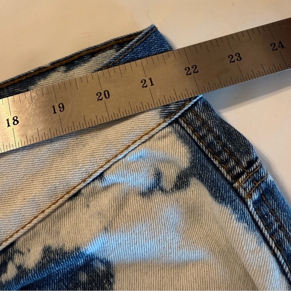 Rocawear Mens Classic Straight Leg Jeans with Artistic Bleach Pattern Tag Sz 44 - Picture 9 of 15